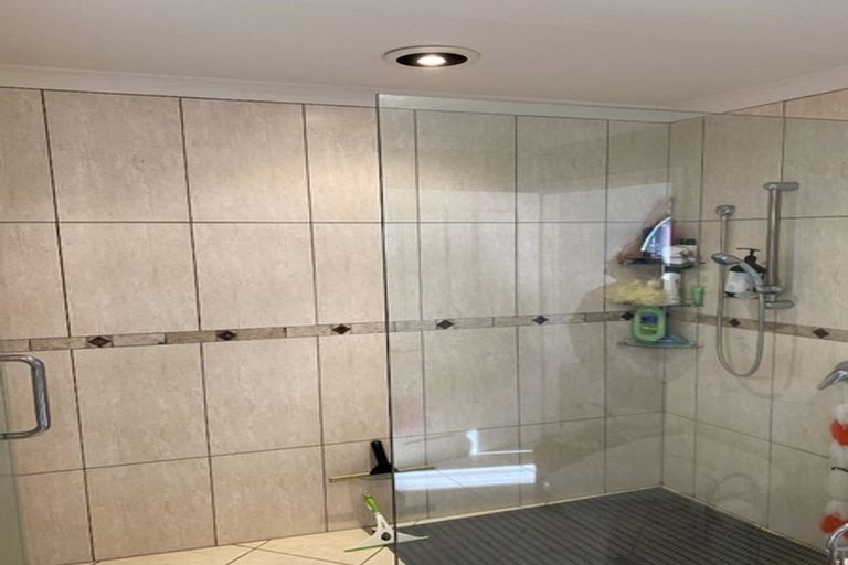 Photo of property in 77 Rototuna Road, Rototuna, Hamilton, 3210