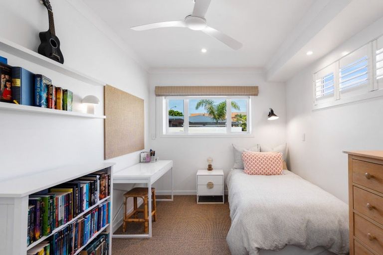 Photo of property in 3 The Esplanade, Westshore, Napier, 4110