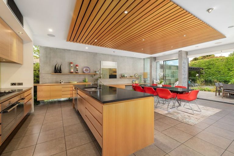 Photo of property in 69 Hartley Avenue, Strowan, Christchurch, 8052