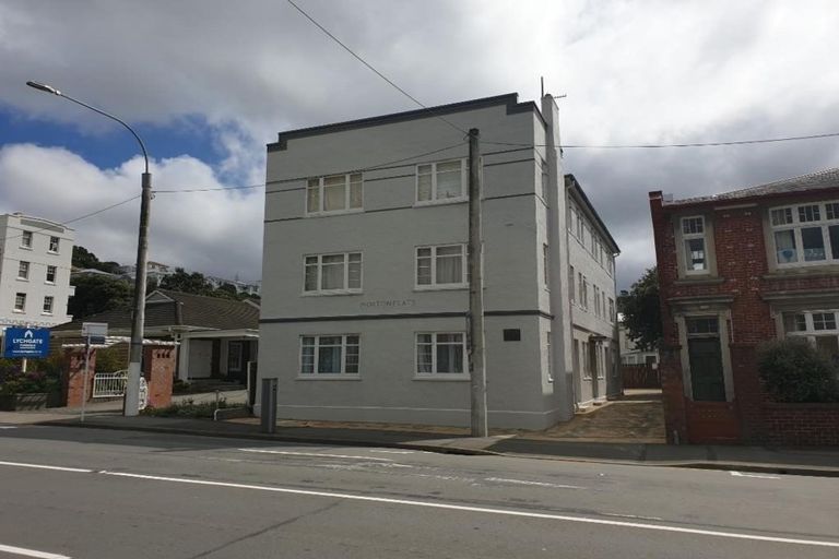 Photo of property in Norton Flats, 6/302 Willis Street, Aro Valley, Wellington, 6011
