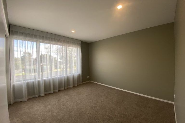 Photo of property in 277 Tukapa Street, Hurdon, New Plymouth, 4310