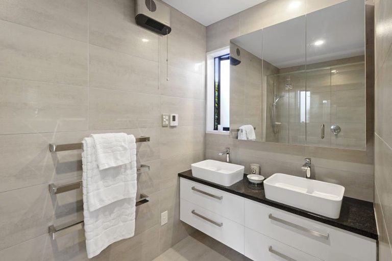 Photo of property in 79a Jeffreys Road, Fendalton, Christchurch, 8052