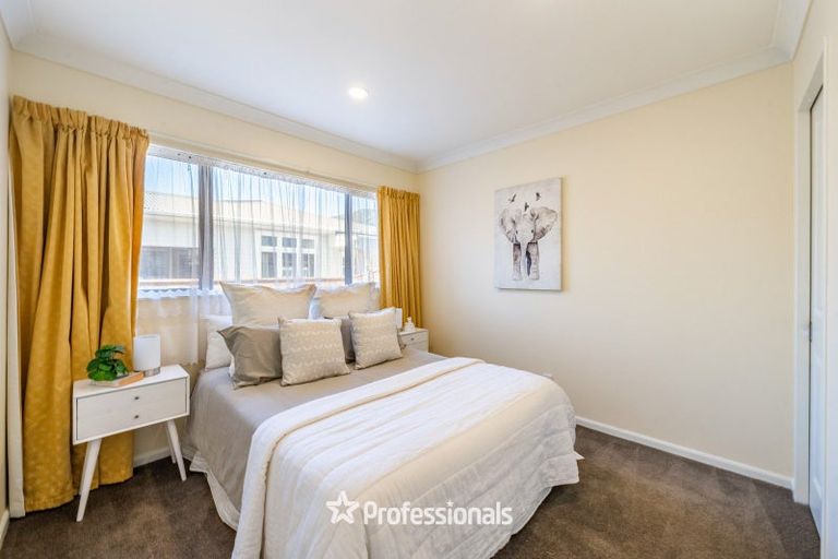 Photo of property in 33 Moana Grove, Waiwhetu, Lower Hutt, 5010