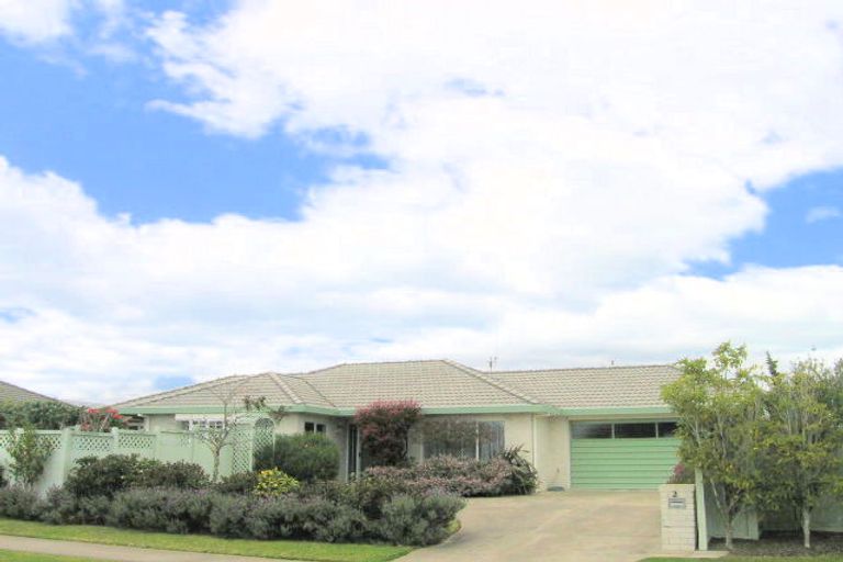 Photo of property in 2 Lasiandra Place, Mount Maunganui, 3116