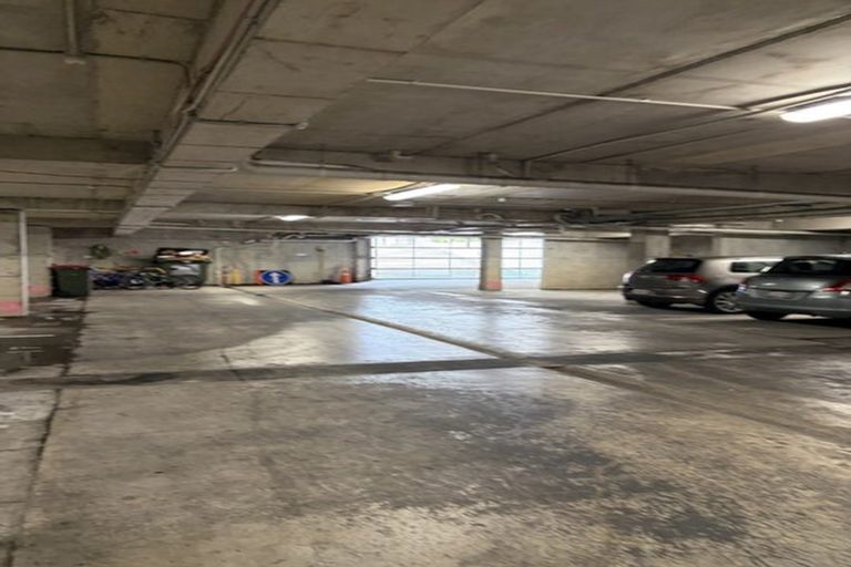 Photo of property in Amuri Park Apartments, 39/280 Bealey Avenue, Christchurch Central, Christchurch, 8013