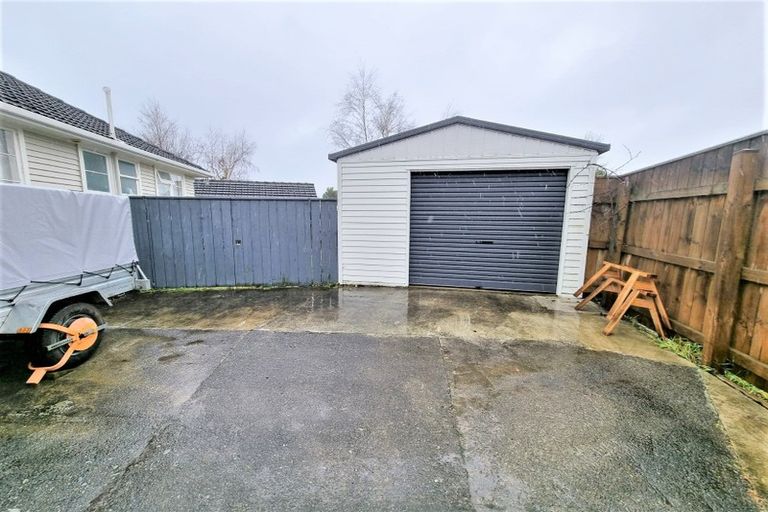 Photo of property in 11 Prouse Grove, Silverstream, Upper Hutt, 5019