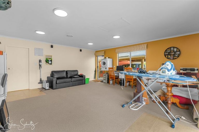 Photo of property in 16 Nikau Lane, Maungaturoto, 0520