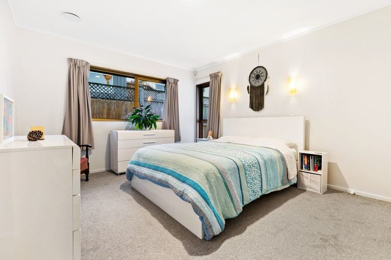 Photo of property in 1/67 Seaview Road, Castor Bay, Auckland, 0620