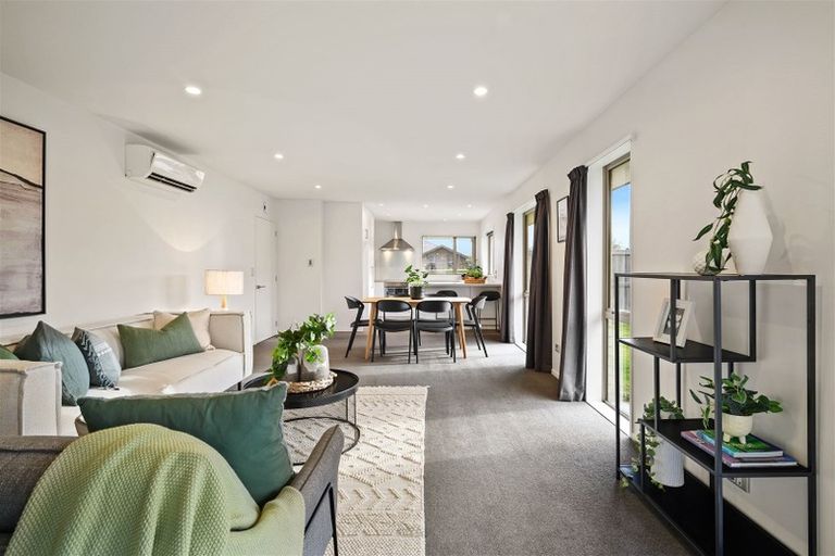 Photo of property in 4 Jefferson Close, Halswell, Christchurch, 8025