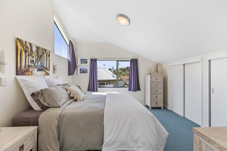 Photo of property in 106a Tauhinu Road, Miramar, Wellington, 6022