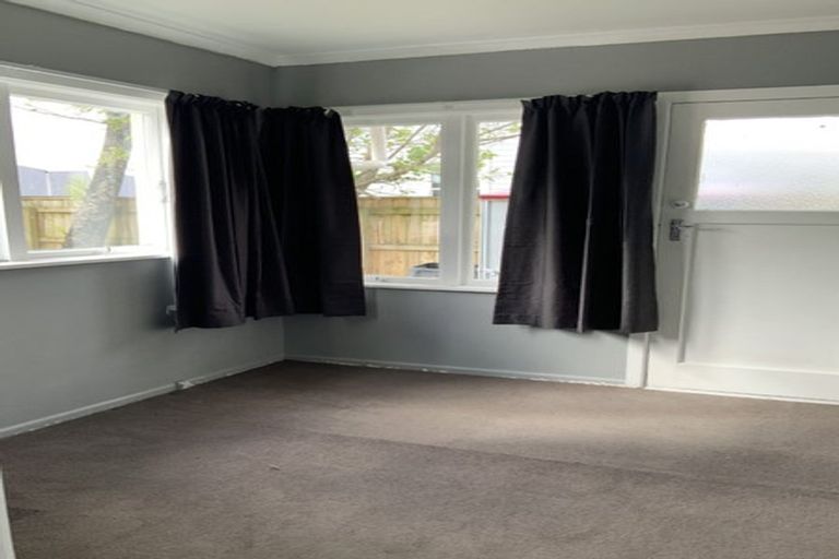 Photo of property in 1/4 Granville Street, Silverstream, Upper Hutt, 5019