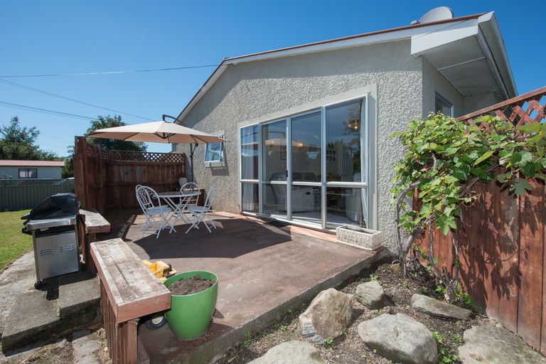 Photo of property in 1 Dunbar Place, Mosgiel, 9024