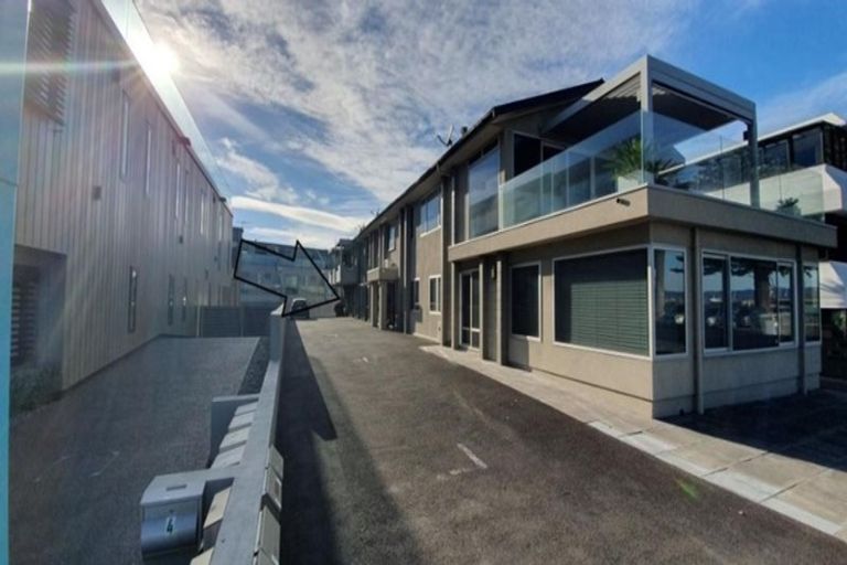 Photo of property in 4/21 The Mall, Mount Maunganui, 3116