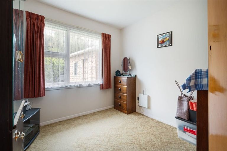 Photo of property in 2 Lucienne Place, Hillsborough, Christchurch, 8022