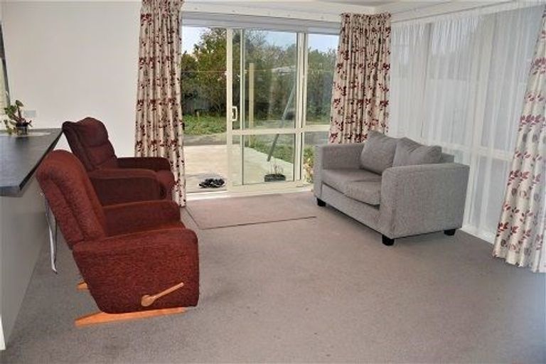 Photo of property in 21 Lenton Street, Aranui, Christchurch, 8061