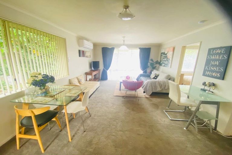 Photo of property in 404a Te Atatu Road, Te Atatu Peninsula, Auckland, 0610