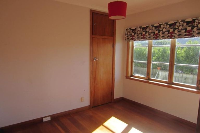 Photo of property in 63 Ranui Terrace, Tawa, Wellington, 5028