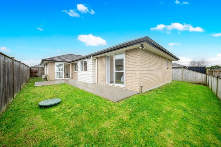 Photo of property in 17 Tawhiti Road, Pukekohe, 2120