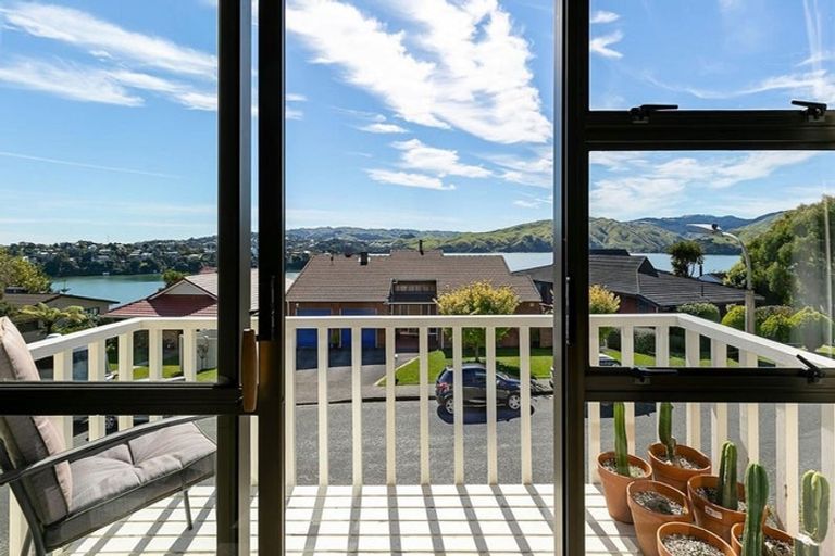 Photo of property in 11 Leeward Drive, Whitby, Porirua, 5024