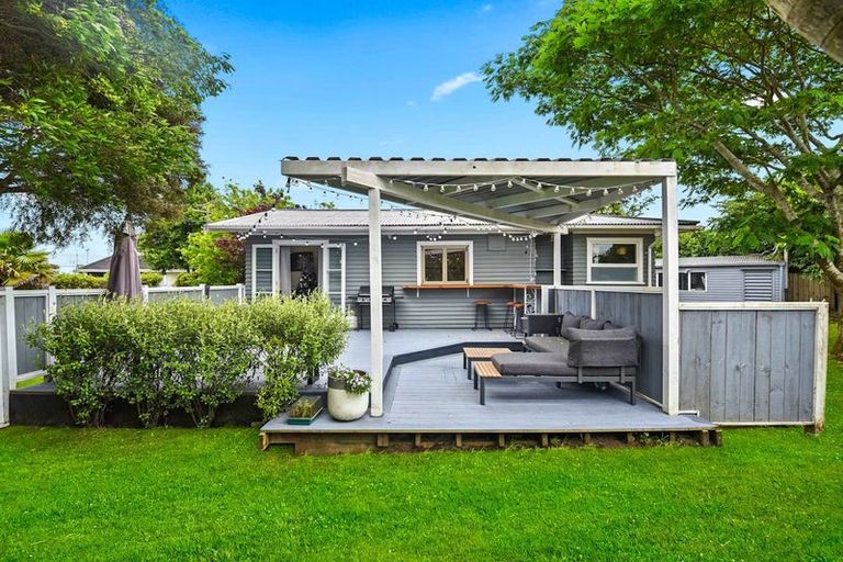 Photo of property in 15 Matthews Crescent, Melville, Hamilton, 3206