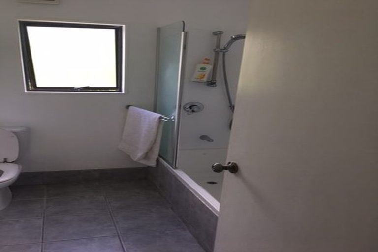 Photo of property in 1/11 Weetman Drive, Browns Bay, Auckland, 0630