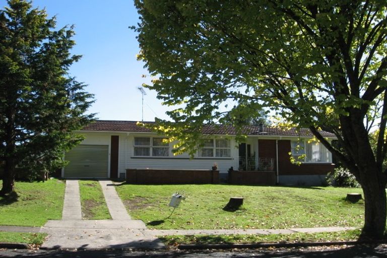 Photo of property in 2 Kenmore Place, Tokoroa, 3420