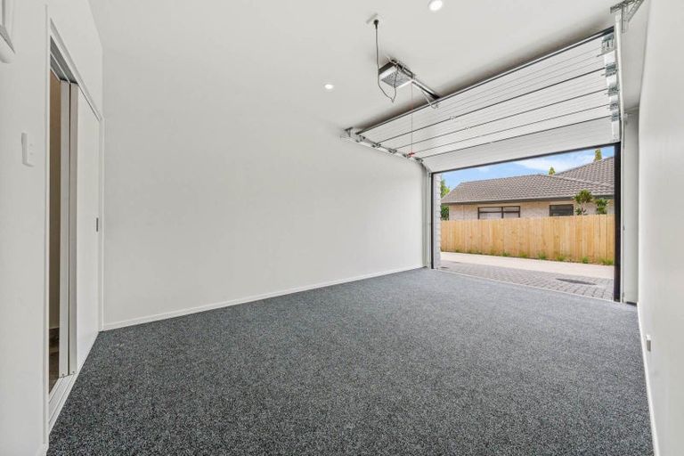 Photo of property in 36b Whitford Road, Botany Downs, Auckland, 2014