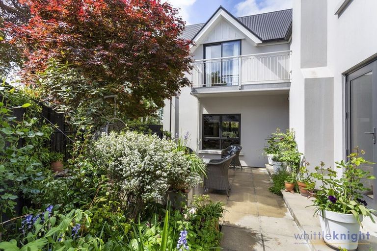 Photo of property in 374 Sawyers Arms Road, Harewood, Christchurch, 8051