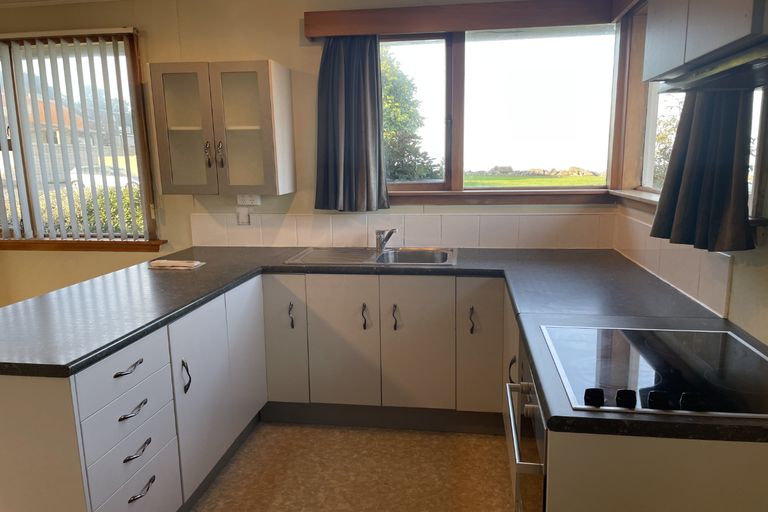 Photo of property in 19 Richmond Street, Waimataitai, Timaru, 7910