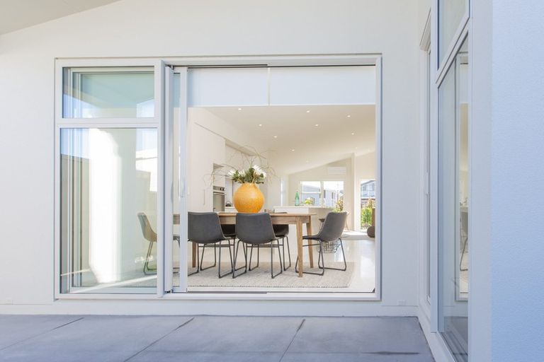 Photo of property in 37 Saint Pauls Drive, Brookfield, Tauranga, 3110