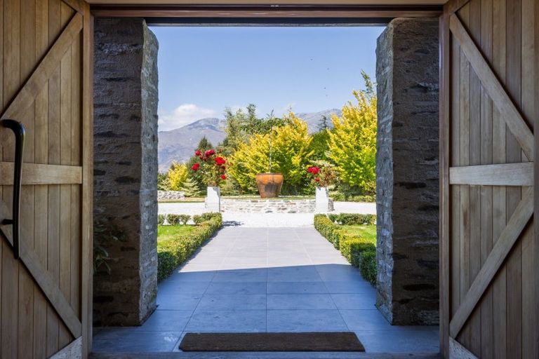 Photo of property in Butel Park, 15 Essex Avenue, Arrowtown, 9302