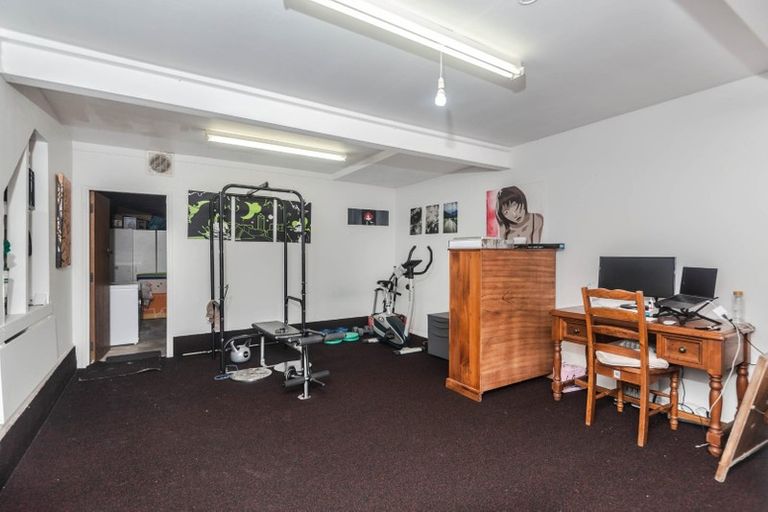 Photo of property in 41 Sunrise Boulevard, Tawa, Wellington, 5028