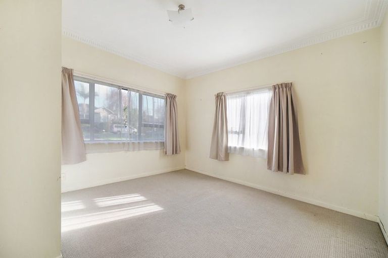 Photo of property in 56 Landscape Road, Papatoetoe, Auckland, 2025