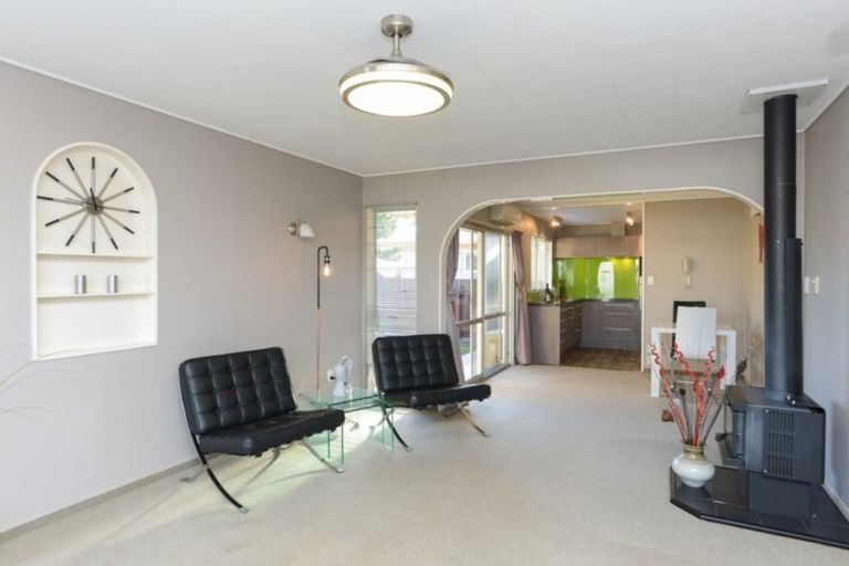 Photo of property in 3/302 Sylvan Road, Parkvale, Hastings, 4122