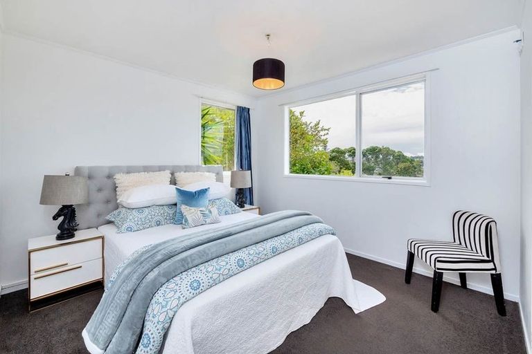 Photo of property in 1/18 Clensmore Place, Torbay, Auckland, 0630