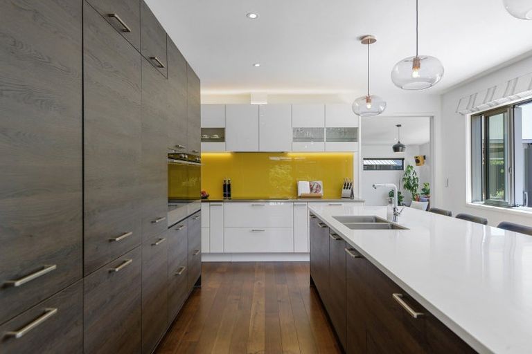 Photo of property in 10 Horseshoe Lake Road, Burwood, Christchurch, 8061