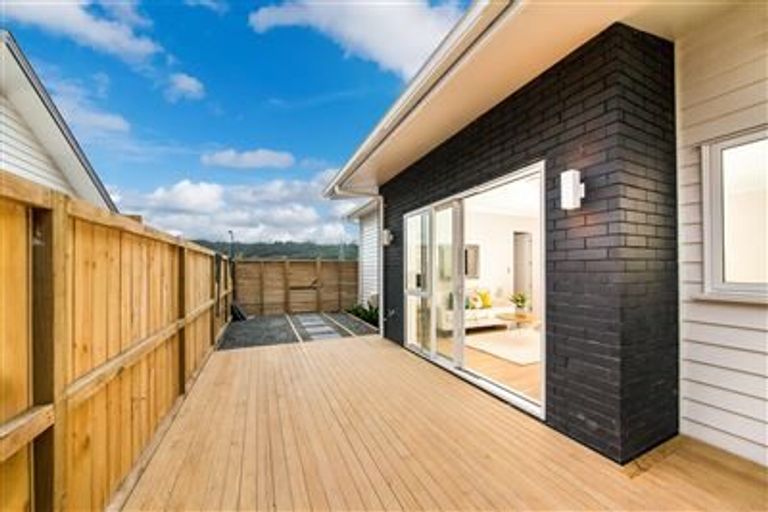 Photo of property in 22 Will Street, Huapai, Kumeu, 0810