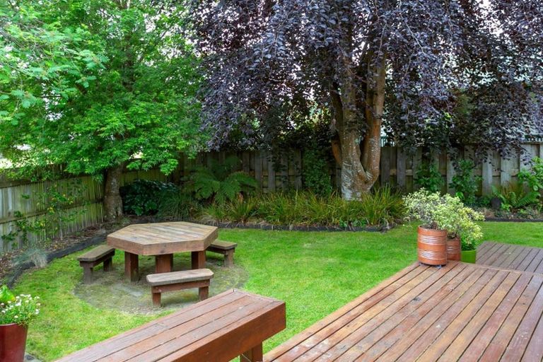 Photo of property in 19 Epping Place, Richmond Heights, Taupo, 3330