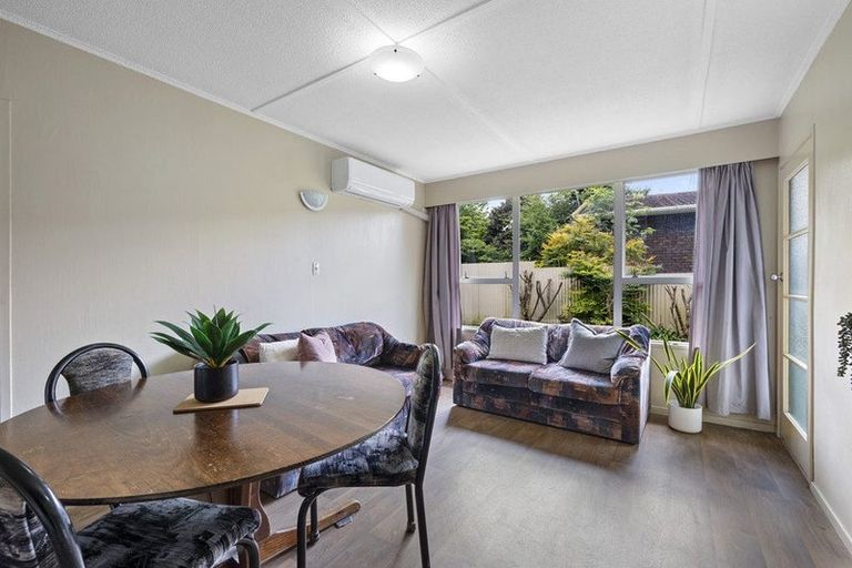 Photo of property in 7a Waterloo Place, Westown, New Plymouth, 4310