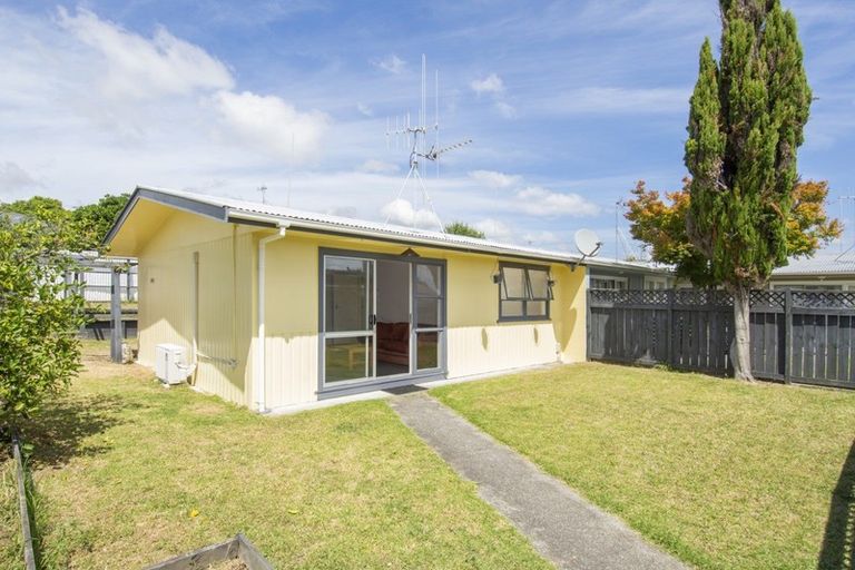 Photo of property in 16 Carlisle Street, Greerton, Tauranga, 3112