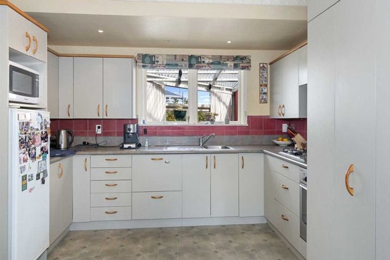 Photo of property in 90 Teesdale Street, Burnside, Christchurch, 8053