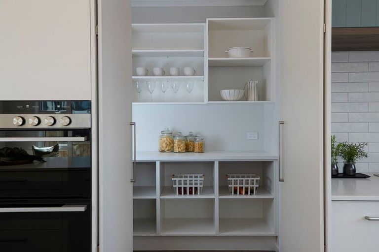 Photo of property in 1 Tremaine Avenue, Two Mile Bay, Taupo, 3330