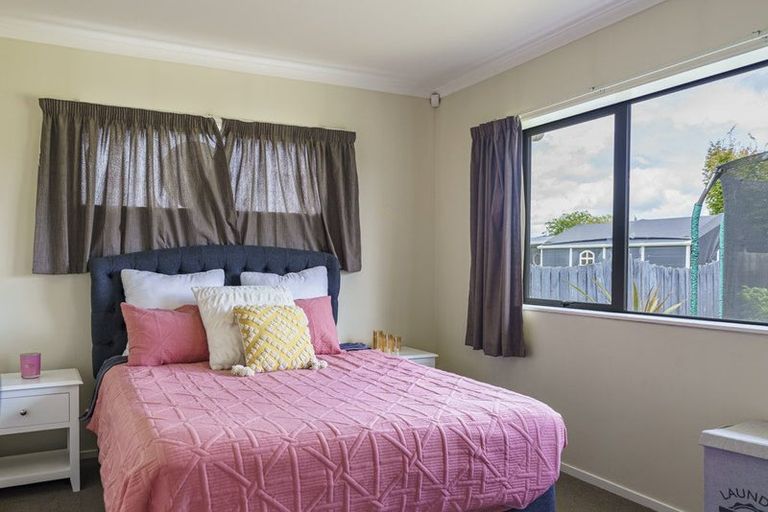 Photo of property in 15 Lorne Crescent, Flaxmere, Hastings, 4120