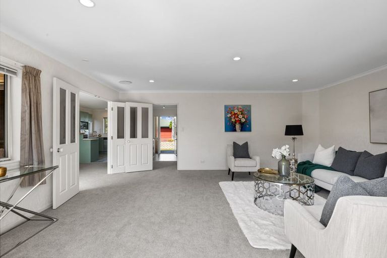 Photo of property in 12 Dan Tori Place, Orewa, 0931