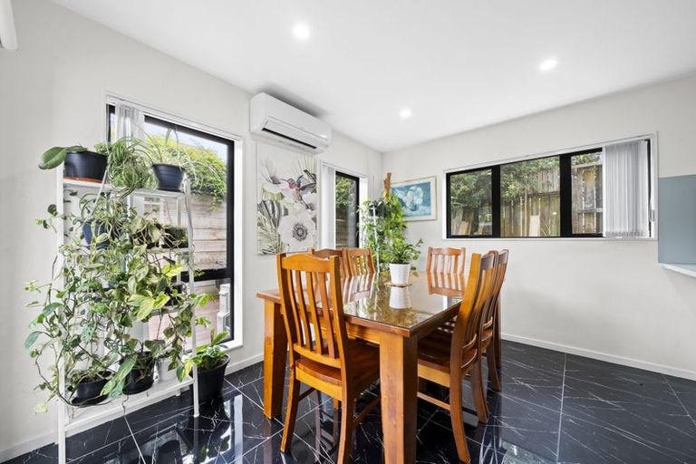 Photo of property in 5e James Road, Manurewa, Auckland, 2102