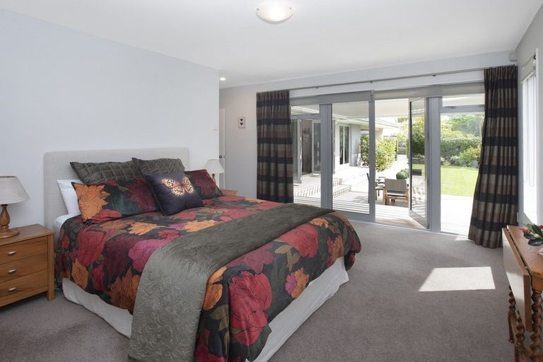 Photo of property in 76a Puriri Street, Riccarton, Christchurch, 8041