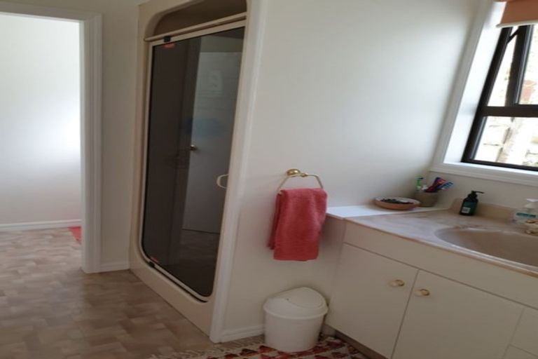 Photo of property in 20 Broadway, Picton, 7220