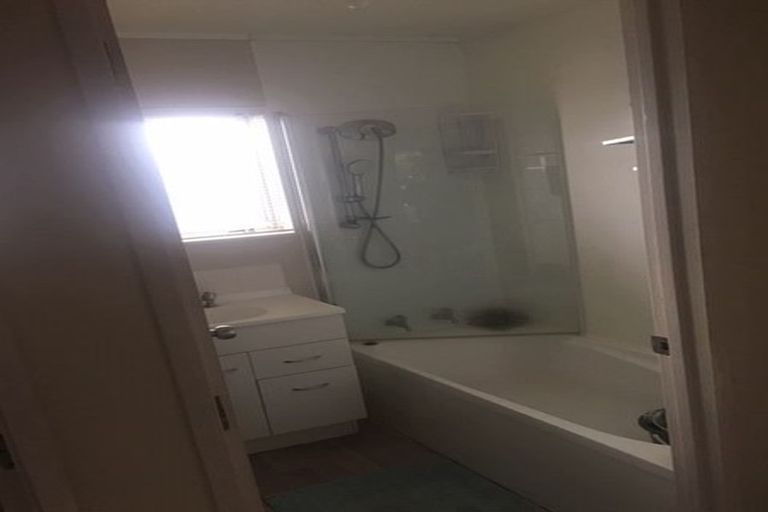 Photo of property in 1/22 Opaheke Road, Papakura, 2110