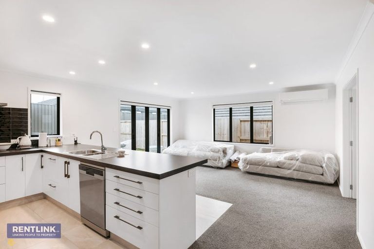 Photo of property in 28 Trans Tasman Way, Pyes Pa, Tauranga, 3112