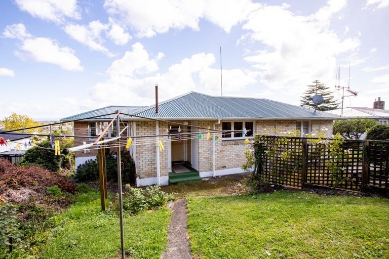 Photo of property in 1 Cullen Street, Paeroa, 3600